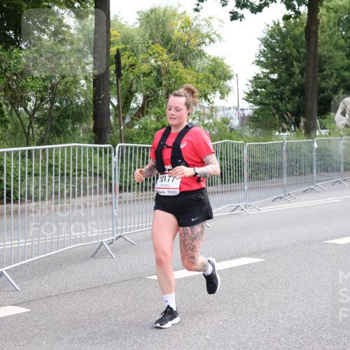08.06.2024 - REWE Women's Run Strokosch-Dieckow http://msf.ph/oto/6261688 09.06.2024 10:03:00 Laufen 0177 meine-sportfotos.de