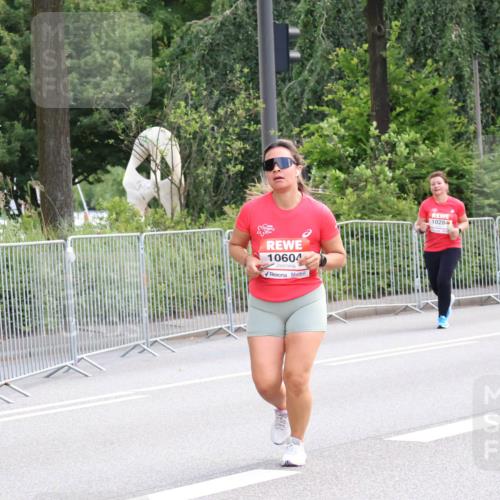 08.06.2024 - REWE Women's Run Strokosch-Dieckow http://msf.ph/oto/6261690 09.06.2024 10:03:01 Laufen 1028, 10463, 10604 meine-sportfotos.de
