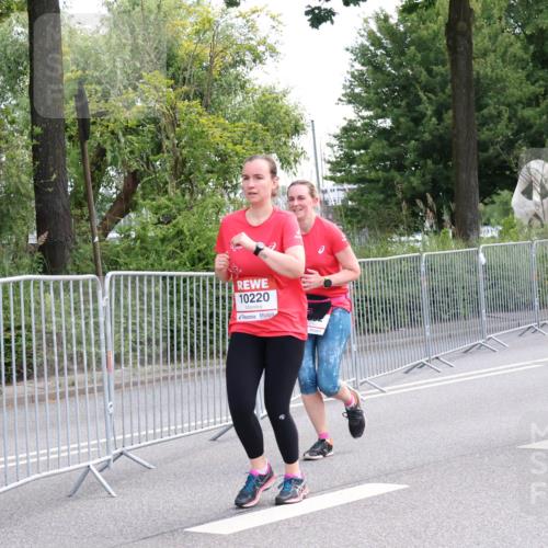 08.06.2024 - REWE Women's Run Strokosch-Dieckow http://msf.ph/oto/6261713 09.06.2024 10:03:11 Laufen 10220, 10471 meine-sportfotos.de