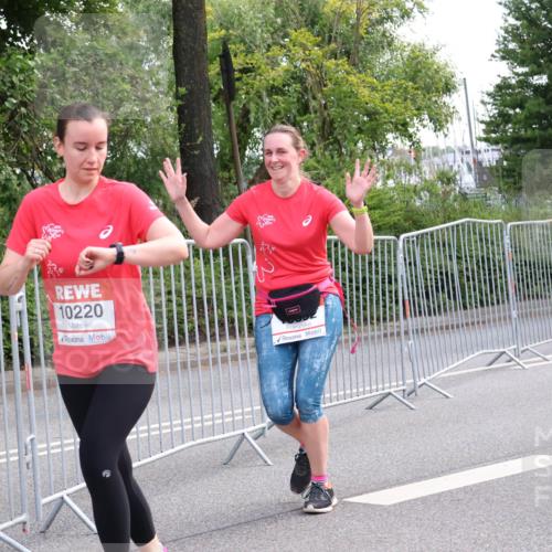 08.06.2024 - REWE Women's Run Strokosch-Dieckow http://msf.ph/oto/6261717 09.06.2024 10:03:12 Laufen 10220, 10 meine-sportfotos.de