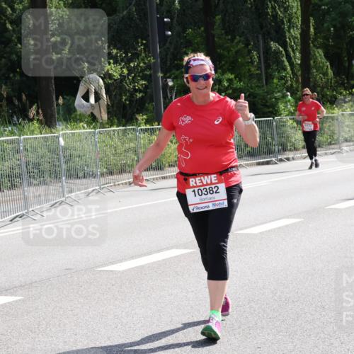08.06.2024 - REWE Women's Run Strokosch-Dieckow http://msf.ph/oto/6261786 09.06.2024 10:03:57 Laufen 10382 meine-sportfotos.de