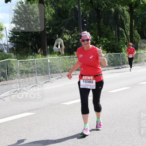08.06.2024 - REWE Women's Run Strokosch-Dieckow http://msf.ph/oto/6261787 09.06.2024 10:03:57 Laufen 10382 meine-sportfotos.de