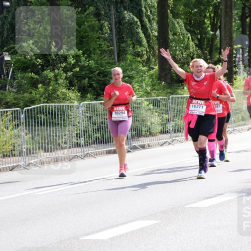 08.06.2024 - REWE Women's Run Strokosch-Dieckow http://msf.ph/oto/6261811 09.06.2024 10:04:14 Laufen 10514, 10294, 10371, 541 meine-sportfotos.de