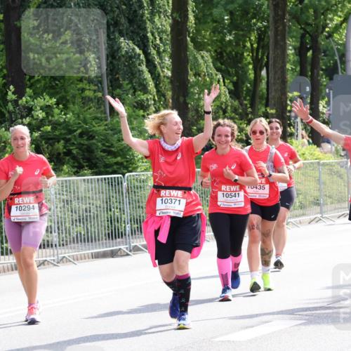 08.06.2024 - REWE Women's Run Strokosch-Dieckow http://msf.ph/oto/6261818 09.06.2024 10:04:16 Laufen 10294, 10371, 0435, 10541, 10569 meine-sportfotos.de