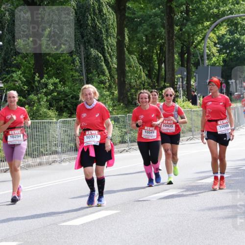 08.06.2024 - REWE Women's Run Strokosch-Dieckow http://msf.ph/oto/6261822 09.06.2024 10:04:16 Laufen 10294, 10371, 10435, 10541, 10569 meine-sportfotos.de