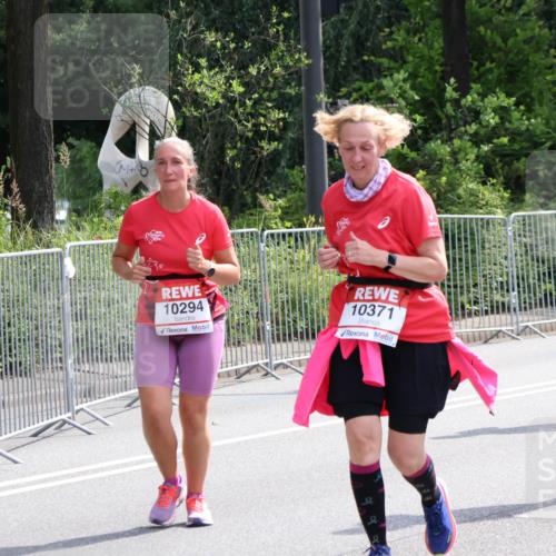 08.06.2024 - REWE Women's Run Strokosch-Dieckow http://msf.ph/oto/6261825 09.06.2024 10:04:18 Laufen 10294, 10371, 10541 meine-sportfotos.de