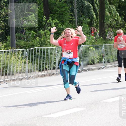 08.06.2024 - REWE Women's Run Strokosch-Dieckow http://msf.ph/oto/6261850 09.06.2024 10:04:27 Laufen 10545, 10048, 10293 meine-sportfotos.de