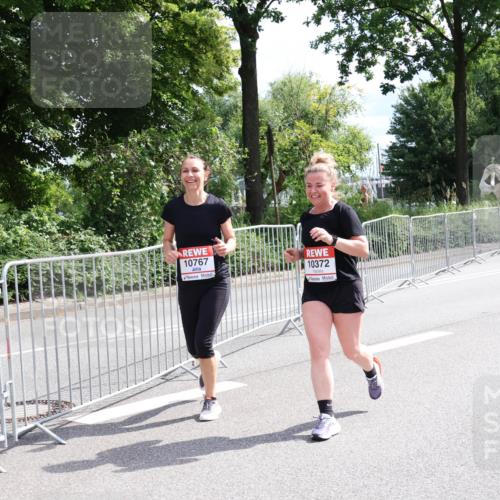 08.06.2024 - REWE Women's Run Strokosch-Dieckow http://msf.ph/oto/6261914 09.06.2024 10:05:03 Laufen 10767, 10372 meine-sportfotos.de