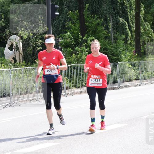08.06.2024 - REWE Women's Run Strokosch-Dieckow http://msf.ph/oto/6261947 09.06.2024 10:05:34 Laufen 10075, 10429 meine-sportfotos.de