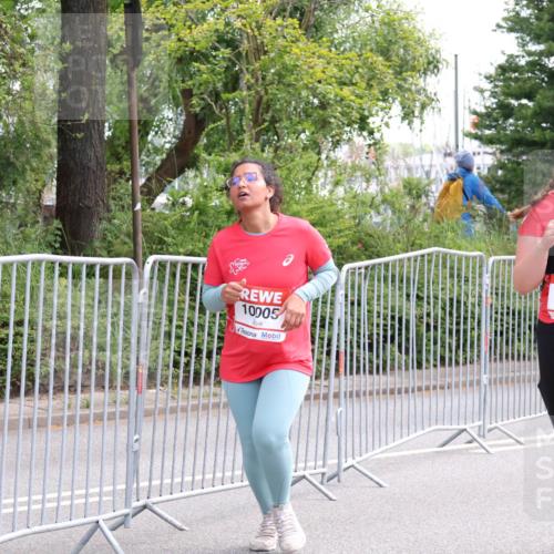 08.06.2024 - REWE Women's Run Strokosch-Dieckow http://msf.ph/oto/6262027 09.06.2024 10:06:39 Laufen 10005, 10649 meine-sportfotos.de
