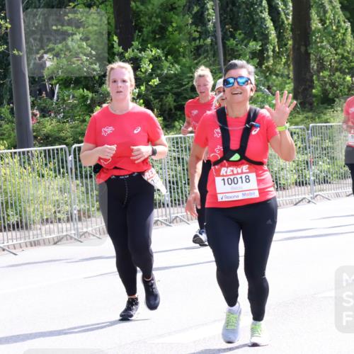 08.06.2024 - REWE Women's Run Strokosch-Dieckow http://msf.ph/oto/6262114 09.06.2024 10:07:28 Laufen 10018, 10568, 10231 meine-sportfotos.de