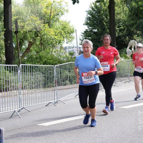 08.06.2024 - REWE Women's Run Strokosch-Dieckow http://msf.ph/oto/6262135 09.06.2024 10:07:36 Laufen 10516, 10231, 10568, 10198 meine-sportfotos.de