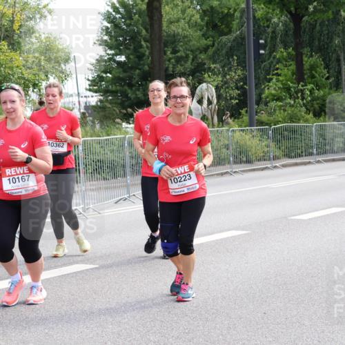 08.06.2024 - REWE Women's Run Strokosch-Dieckow http://msf.ph/oto/6262147 09.06.2024 10:07:42 Laufen 10167, 10362, 10223, 10021 meine-sportfotos.de