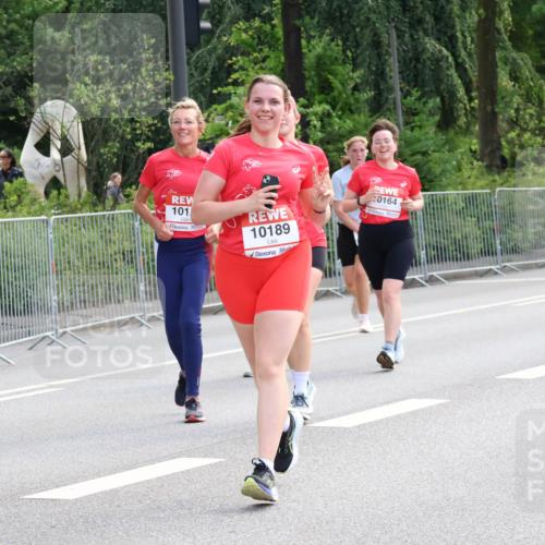 08.06.2024 - REWE Women's Run Strokosch-Dieckow http://msf.ph/oto/6262167 09.06.2024 10:07:56 Laufen 101, 10189, 0164 meine-sportfotos.de