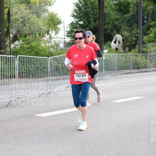 08.06.2024 - REWE Women's Run Strokosch-Dieckow http://msf.ph/oto/6262392 09.06.2024 10:08:09 Laufen 10193 meine-sportfotos.de