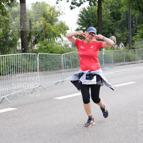 08.06.2024 - REWE Women's Run Strokosch-Dieckow http://msf.ph/oto/6262414 09.06.2024 10:08:34 Laufen  meine-sportfotos.de