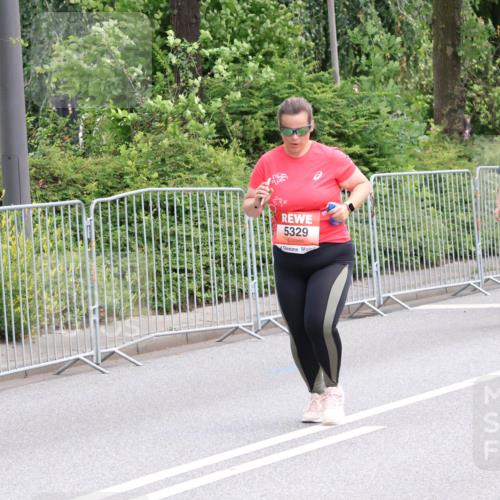08.06.2024 - REWE Women's Run Strokosch-Dieckow http://msf.ph/oto/6264660 09.06.2024 11:04:35 Laufen 5329, 5571 meine-sportfotos.de