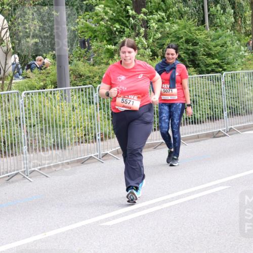 08.06.2024 - REWE Women's Run Strokosch-Dieckow http://msf.ph/oto/6264664 09.06.2024 11:04:39 Laufen 5571, 5071, 5411 meine-sportfotos.de