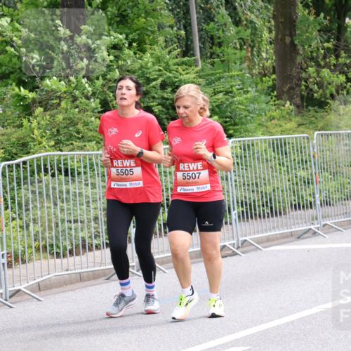 08.06.2024 - REWE Women's Run Strokosch-Dieckow http://msf.ph/oto/6264685 09.06.2024 11:04:56 Laufen 5505, 5507, 5216 meine-sportfotos.de