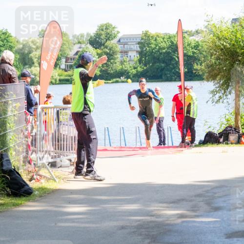 16.06.2024 - 7 Türme Triathlon MichiJ http://msf.ph/oto/6264690 16.06.2024 11:06:20 Schwimmen  meine-sportfotos.de