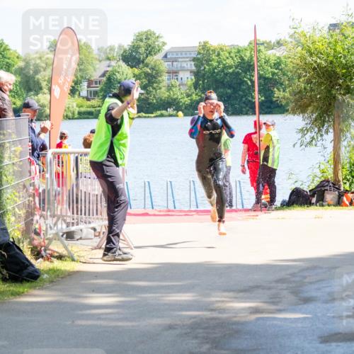 16.06.2024 - 7 Türme Triathlon MichiJ http://msf.ph/oto/6264694 16.06.2024 11:06:21 Schwimmen  meine-sportfotos.de