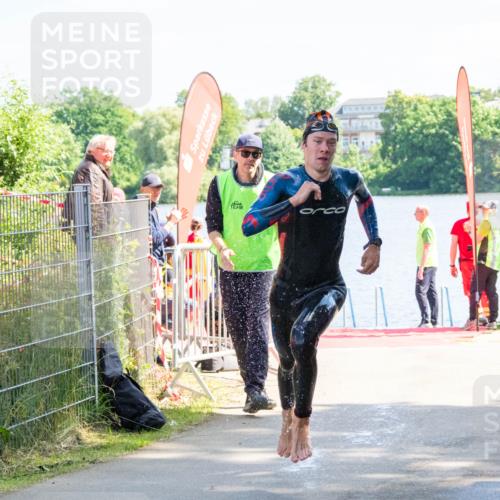 16.06.2024 - 7 Türme Triathlon MichiJ http://msf.ph/oto/6264701 16.06.2024 11:06:22 Schwimmen  meine-sportfotos.de