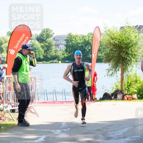 16.06.2024 - 7 Türme Triathlon MichiJ http://msf.ph/oto/6264713 16.06.2024 11:07:54 Schwimmen 10 meine-sportfotos.de