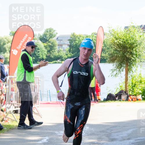 16.06.2024 - 7 Türme Triathlon MichiJ http://msf.ph/oto/6264716 16.06.2024 11:07:55 Schwimmen 10 meine-sportfotos.de