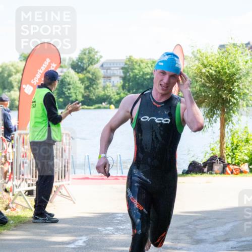 16.06.2024 - 7 Türme Triathlon MichiJ http://msf.ph/oto/6264718 16.06.2024 11:07:55 Schwimmen 10 meine-sportfotos.de