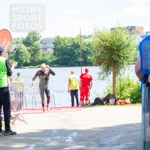16.06.2024 - 7 Türme Triathlon MichiJ http://msf.ph/oto/6264721 16.06.2024 11:08:12 Schwimmen 208, 245 meine-sportfotos.de