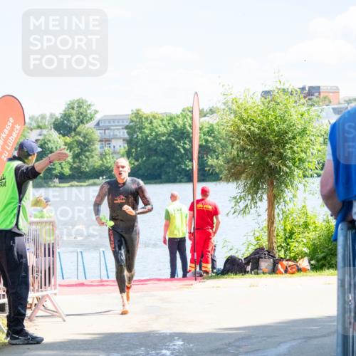 16.06.2024 - 7 Türme Triathlon MichiJ http://msf.ph/oto/6264726 16.06.2024 11:08:14 Schwimmen 208, 245 meine-sportfotos.de