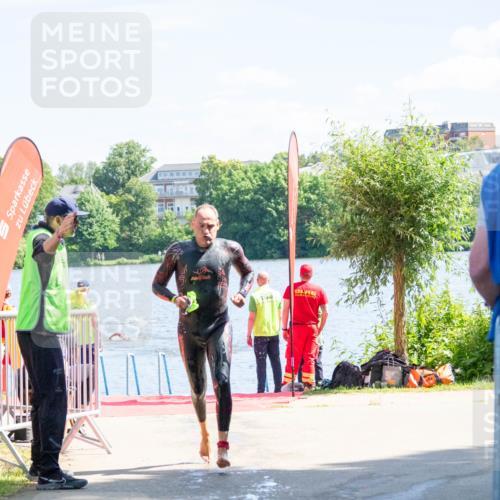 16.06.2024 - 7 Türme Triathlon MichiJ http://msf.ph/oto/6264730 16.06.2024 11:08:15 Schwimmen 191, 208, 245 meine-sportfotos.de