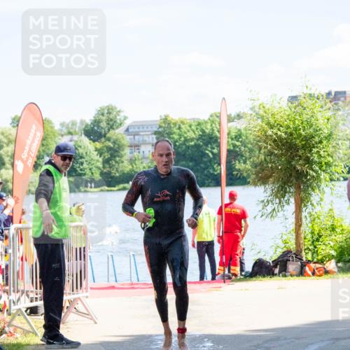 16.06.2024 - 7 Türme Triathlon MichiJ http://msf.ph/oto/6264731 16.06.2024 11:08:15 Schwimmen 191, 208, 245 meine-sportfotos.de