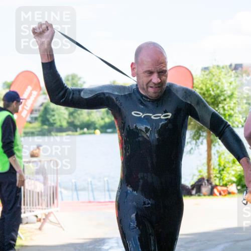 16.06.2024 - 7 Türme Triathlon MichiJ http://msf.ph/oto/6264766 16.06.2024 11:09:06 Schwimmen  meine-sportfotos.de