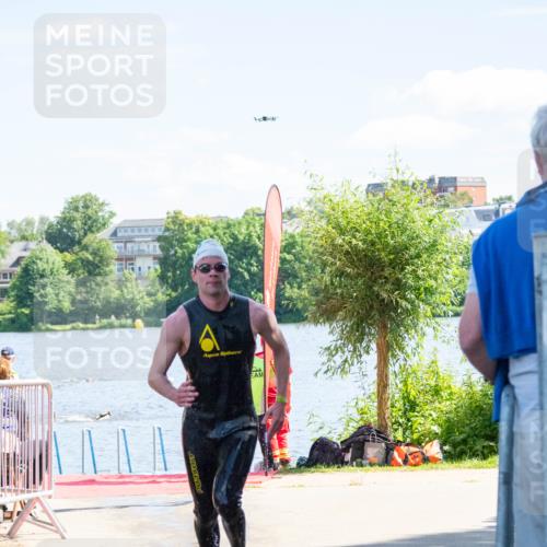 16.06.2024 - 7 Türme Triathlon MichiJ http://msf.ph/oto/6264767 16.06.2024 11:09:25 Schwimmen 202 meine-sportfotos.de