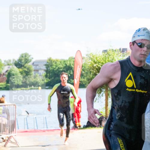 16.06.2024 - 7 Türme Triathlon MichiJ http://msf.ph/oto/6264772 16.06.2024 11:09:26 Schwimmen 16, 202 meine-sportfotos.de