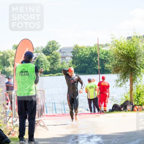 16.06.2024 - 7 Türme Triathlon MichiJ http://msf.ph/oto/6264785 16.06.2024 11:09:57 Schwimmen 15, 16, 47, 201, 202 meine-sportfotos.de