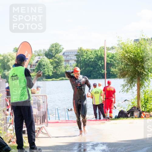 16.06.2024 - 7 Türme Triathlon MichiJ http://msf.ph/oto/6264787 16.06.2024 11:09:58 Schwimmen 15, 16, 47, 201, 202 meine-sportfotos.de