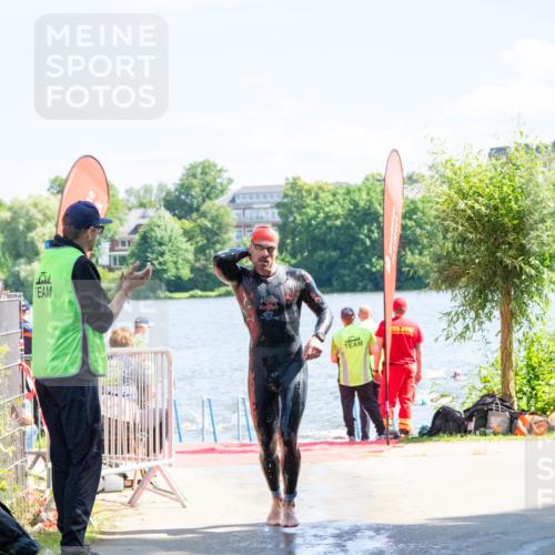 16.06.2024 - 7 Türme Triathlon MichiJ http://msf.ph/oto/6264790 16.06.2024 11:09:58 Schwimmen 15, 16, 47, 201, 202 meine-sportfotos.de