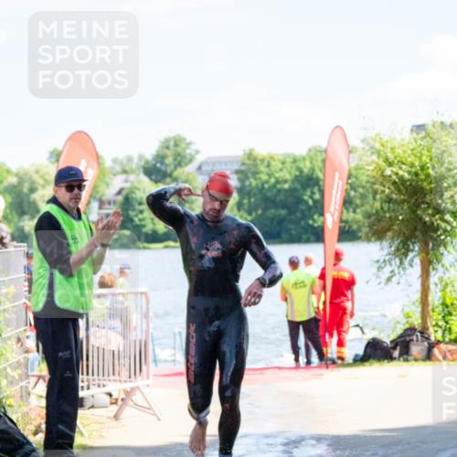 16.06.2024 - 7 Türme Triathlon MichiJ http://msf.ph/oto/6264793 16.06.2024 11:09:59 Schwimmen 15, 16, 47, 201, 202 meine-sportfotos.de