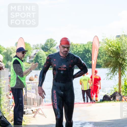 16.06.2024 - 7 Türme Triathlon MichiJ http://msf.ph/oto/6264796 16.06.2024 11:10:00 Schwimmen 15, 16, 47, 201, 202 meine-sportfotos.de