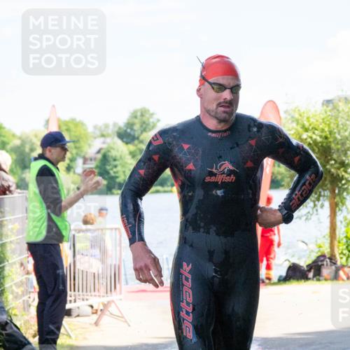 16.06.2024 - 7 Türme Triathlon MichiJ http://msf.ph/oto/6264799 16.06.2024 11:10:01 Schwimmen 15, 16, 47, 201, 202 meine-sportfotos.de