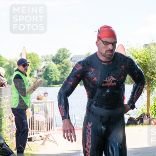 16.06.2024 - 7 Türme Triathlon MichiJ http://msf.ph/oto/6264800 16.06.2024 11:10:01 Schwimmen 15, 16, 47, 201, 202 meine-sportfotos.de