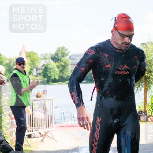 16.06.2024 - 7 Türme Triathlon MichiJ http://msf.ph/oto/6264801 16.06.2024 11:10:01 Schwimmen 15, 16, 47, 201, 202 meine-sportfotos.de