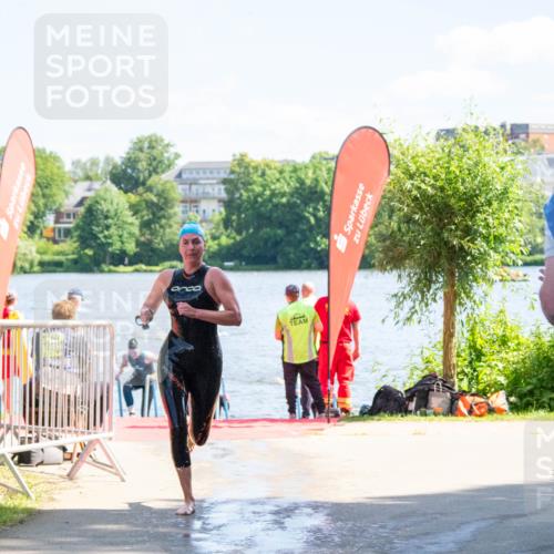 16.06.2024 - 7 Türme Triathlon MichiJ http://msf.ph/oto/6264807 16.06.2024 11:10:15 Schwimmen 15, 42, 47, 201 meine-sportfotos.de