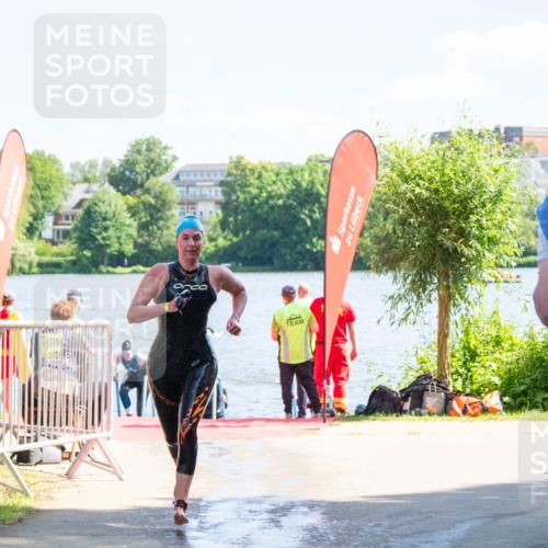16.06.2024 - 7 Türme Triathlon MichiJ http://msf.ph/oto/6264809 16.06.2024 11:10:15 Schwimmen 15, 42, 47, 201 meine-sportfotos.de
