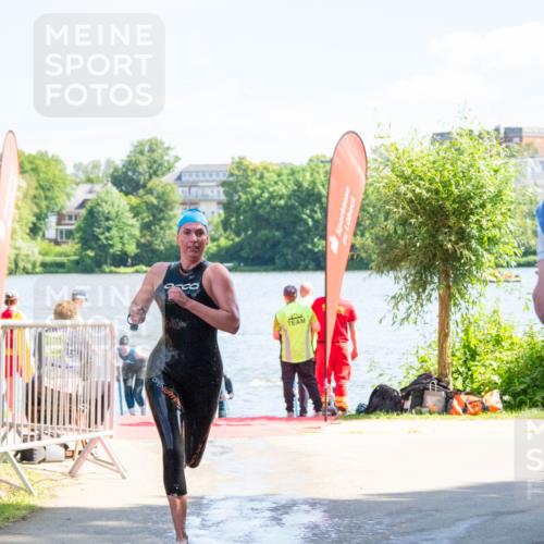 16.06.2024 - 7 Türme Triathlon MichiJ http://msf.ph/oto/6264810 16.06.2024 11:10:15 Schwimmen 15, 42, 47, 201 meine-sportfotos.de