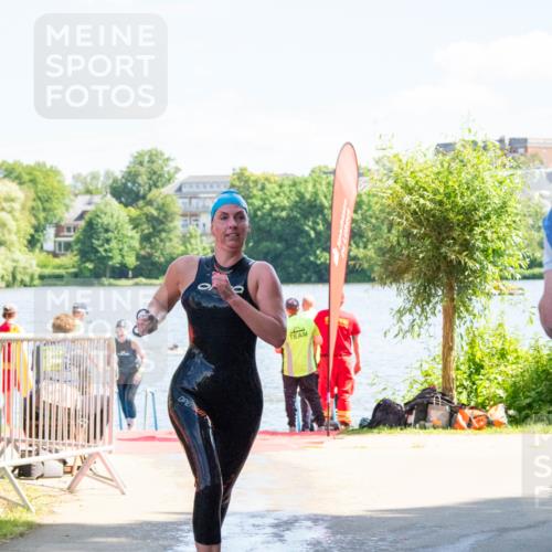 16.06.2024 - 7 Türme Triathlon MichiJ http://msf.ph/oto/6264813 16.06.2024 11:10:16 Schwimmen 15, 42, 47, 201 meine-sportfotos.de