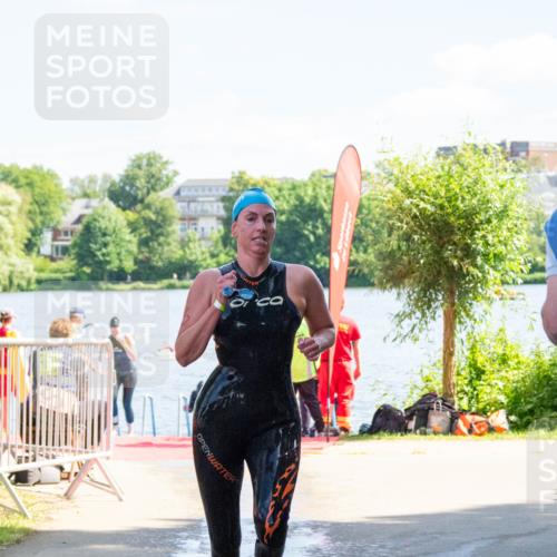 16.06.2024 - 7 Türme Triathlon MichiJ http://msf.ph/oto/6264815 16.06.2024 11:10:16 Schwimmen 15, 42, 47, 201 meine-sportfotos.de