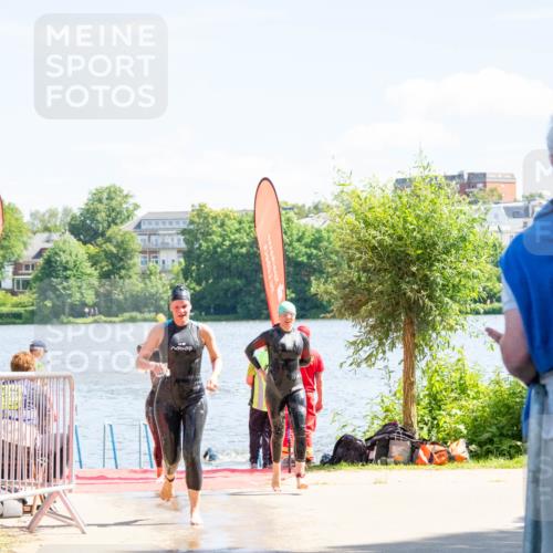 16.06.2024 - 7 Türme Triathlon MichiJ http://msf.ph/oto/6264818 16.06.2024 11:10:22 Schwimmen 15, 42, 47, 201, 246 meine-sportfotos.de